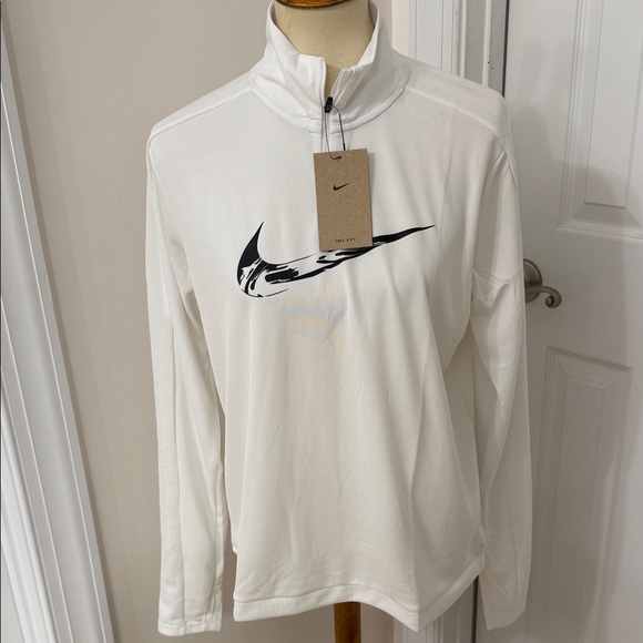 NIKE SWOOSH DRI-FIT 1/4 ZIP RUNNING TOP - Picture 3 of 13
